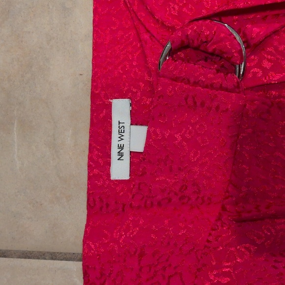 Nine West Asymmetrical Hot Pink Skirt Size Medium NWT - Picture 3 of 5